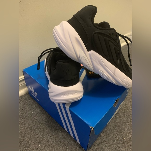ADIDAS Women's Always Original Ozelia Black Sneakers-Size 7.5-BNIB - Picture 4 of 16